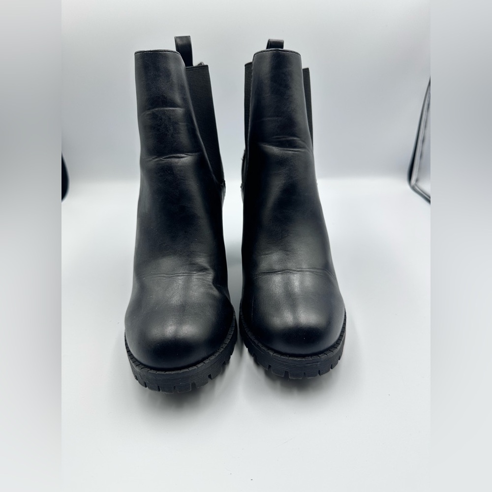 Retro Y2K Soda Women’s Chelsea Pull On Tab Black Chunky Lug Block Ankle Boot | 6 - Picture 3 of 8
